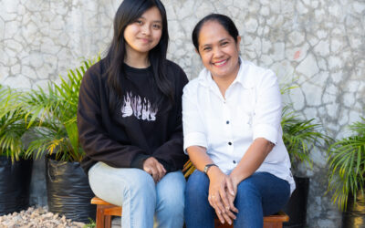 Anak Lulusan Adopt-A-Child Dapat Beasiswa Kuliah